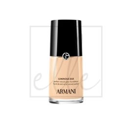 Giorgio armani luminous silk foundation