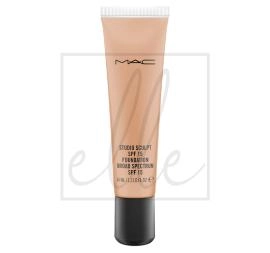 Studio sculpt spf 15 foundation - nc45