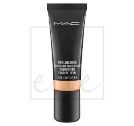 Pro longwear nourishing waterproof foundation - nc47