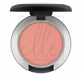 Mac powder kiss eyeshadow strike a pose - 1.5g